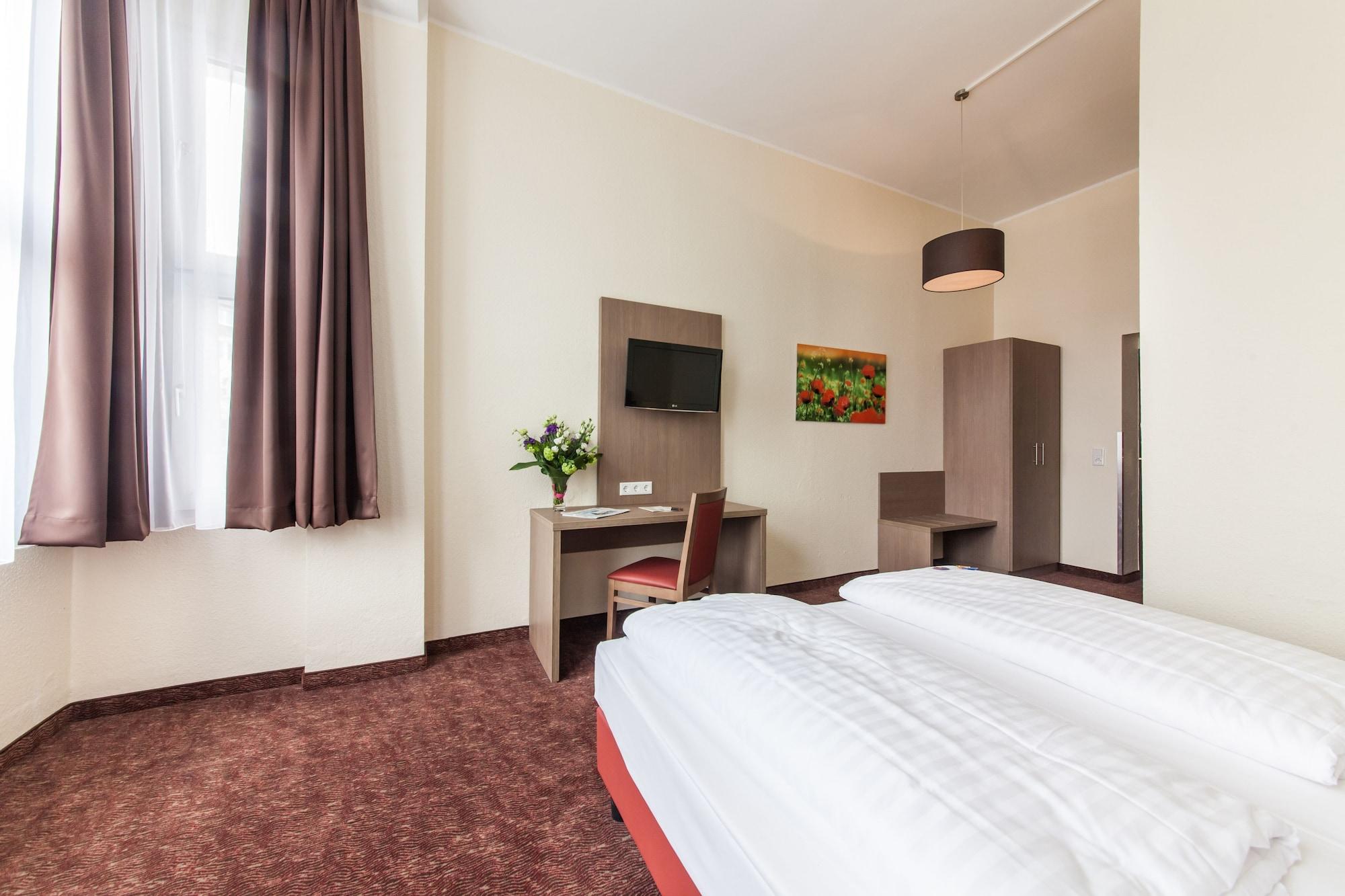 Hotel Maxim Duesseldorf City Bagian luar foto